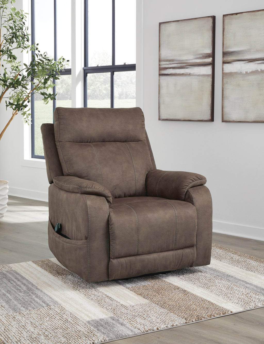 Crestmeade Power Lift Recliner (Brown/Beige)