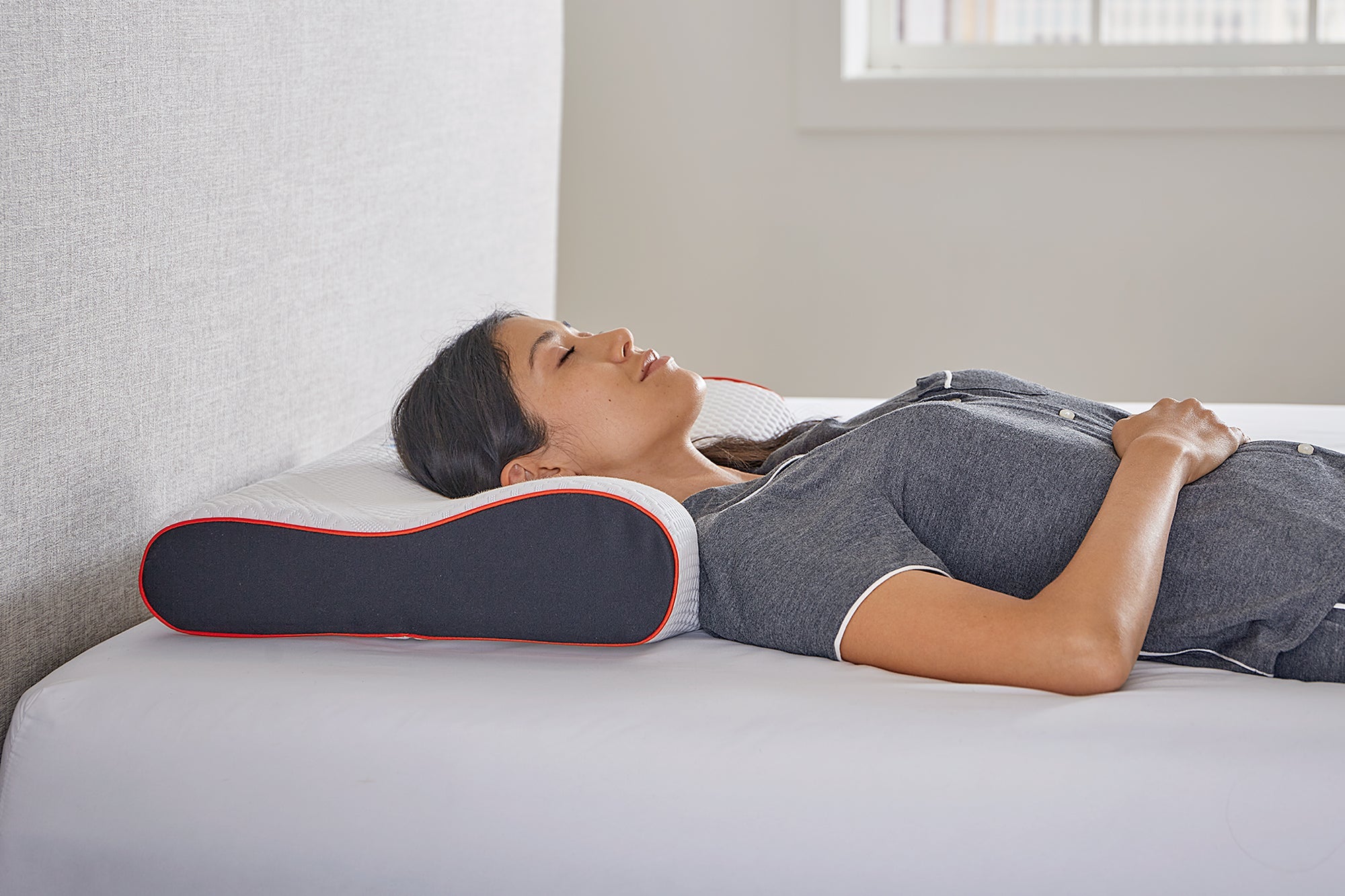 MLILY Manchester United Contour Pillow