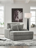 Lindyn Chaise