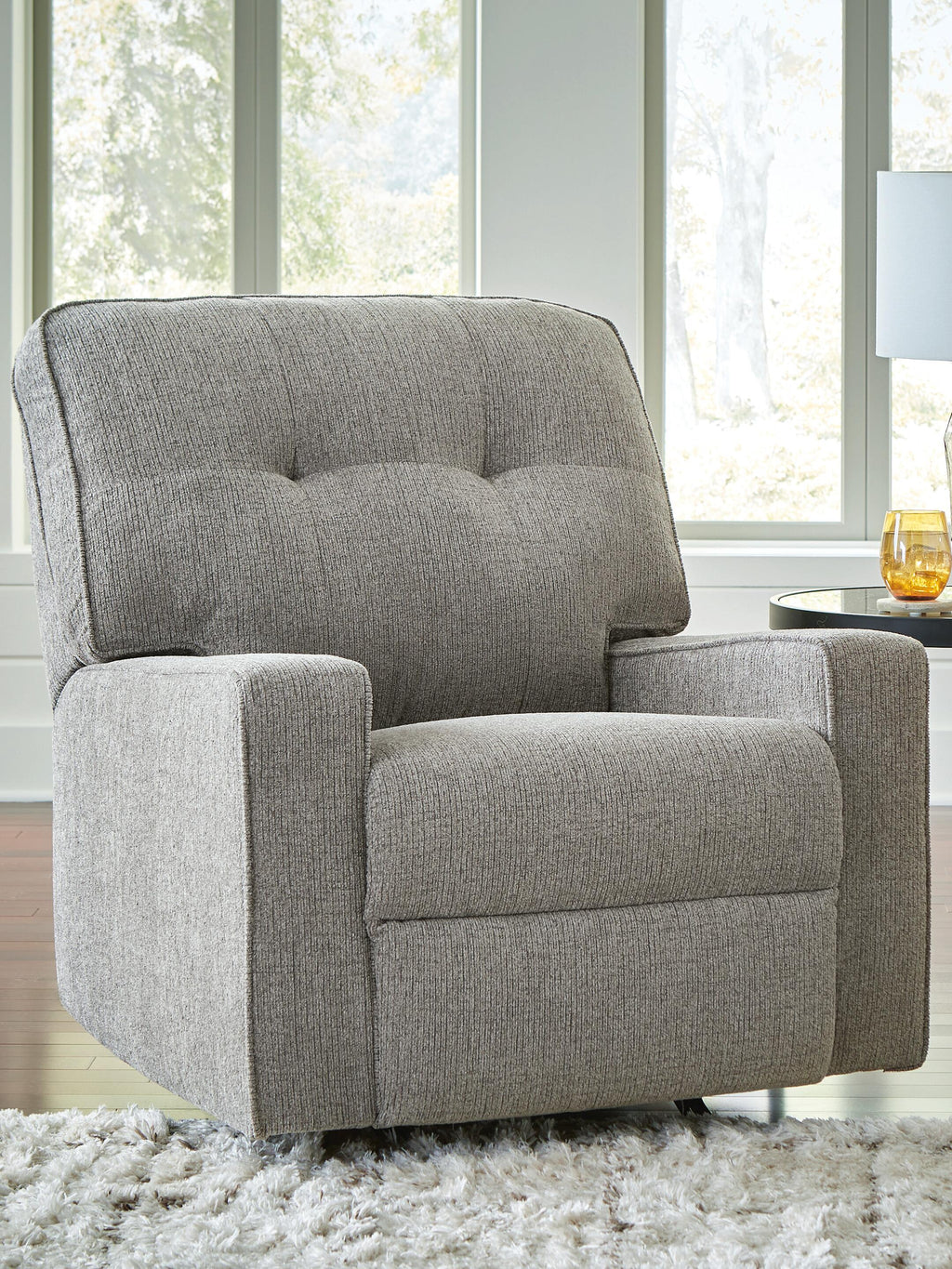 Larimer Recliner (Black/Gray)