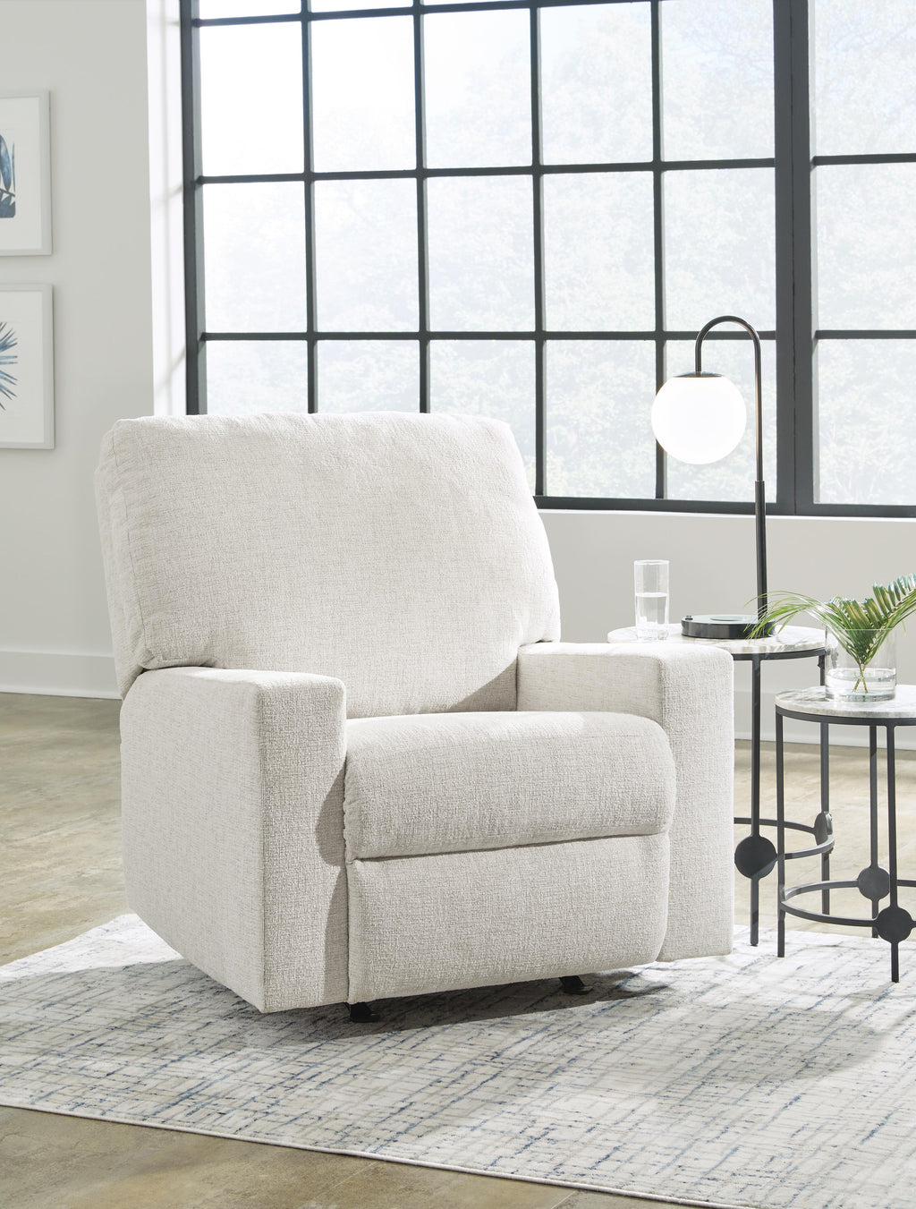 Rannis Recliner (Snow)