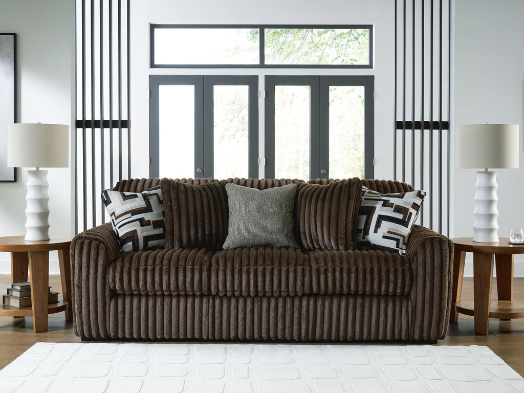 Midnight-Madness Sofa 2