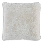 Gariland Pillow
