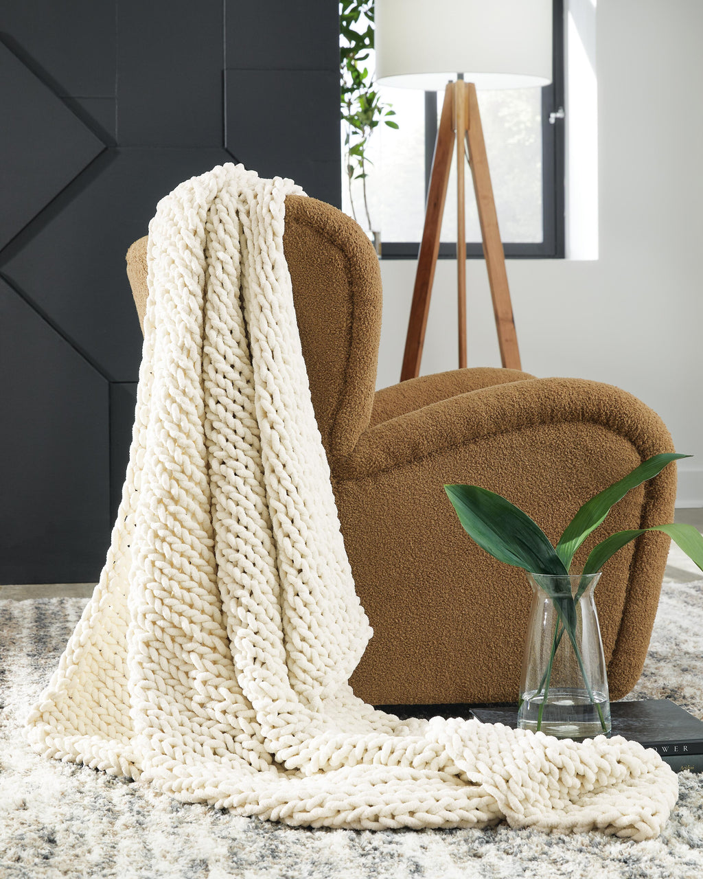 Chaddon Throw (White)