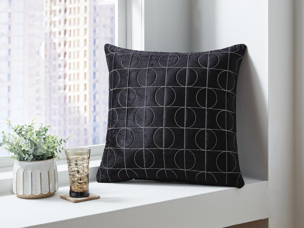 Kydner Pillow