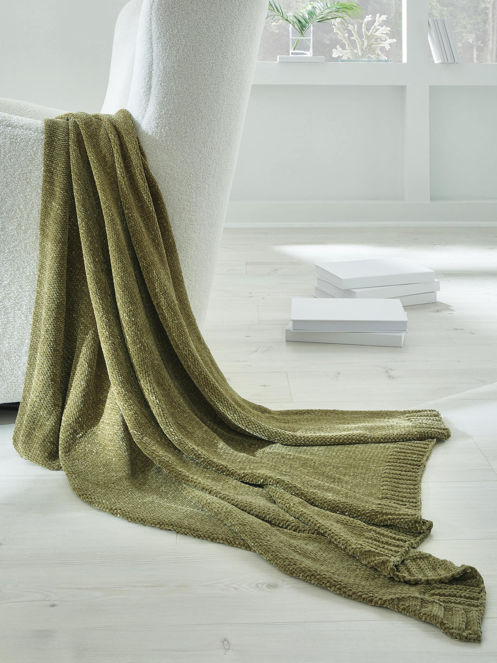 Anawood Throw