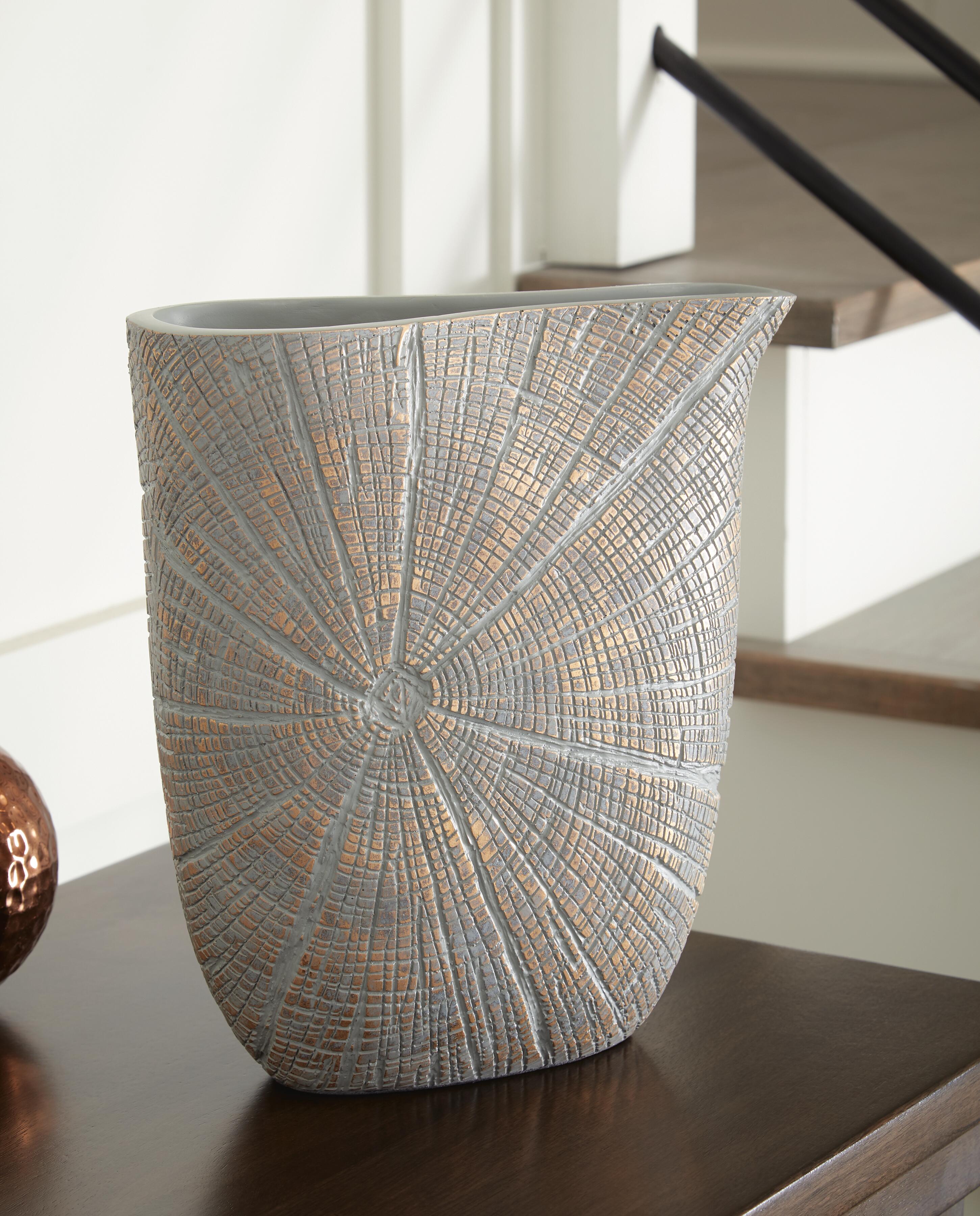 Ardenley Vase