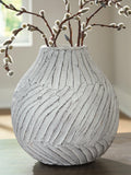 Shelvie Vase