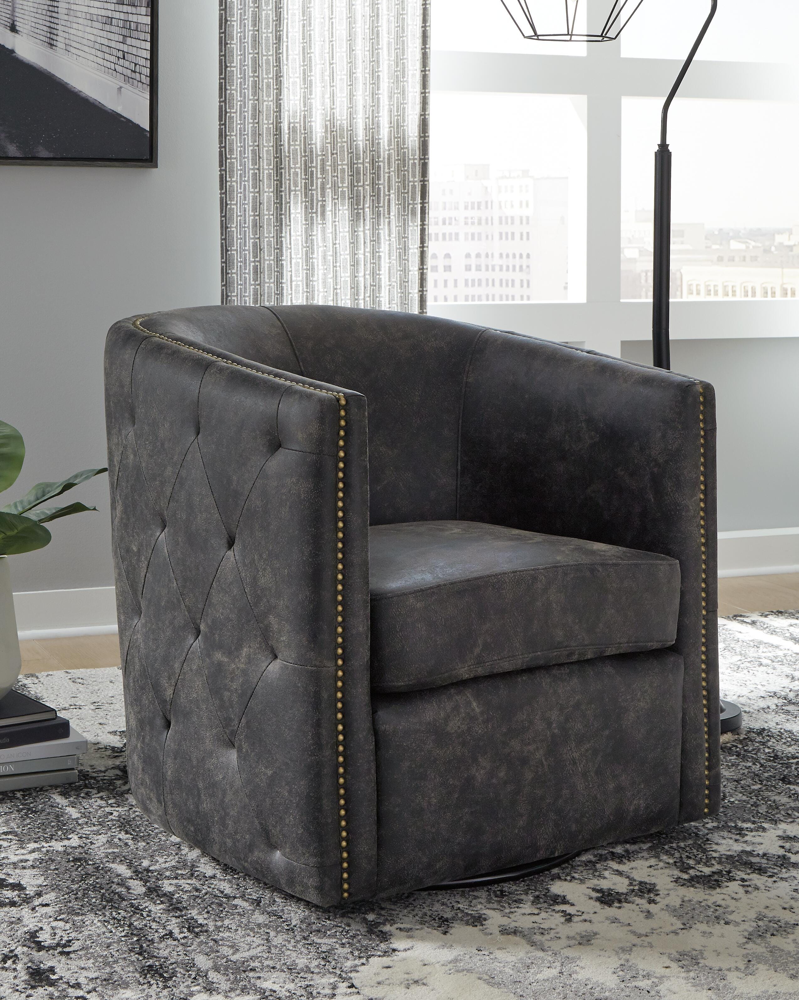Brentlow Swivel Accent Chair (Black/Gray)