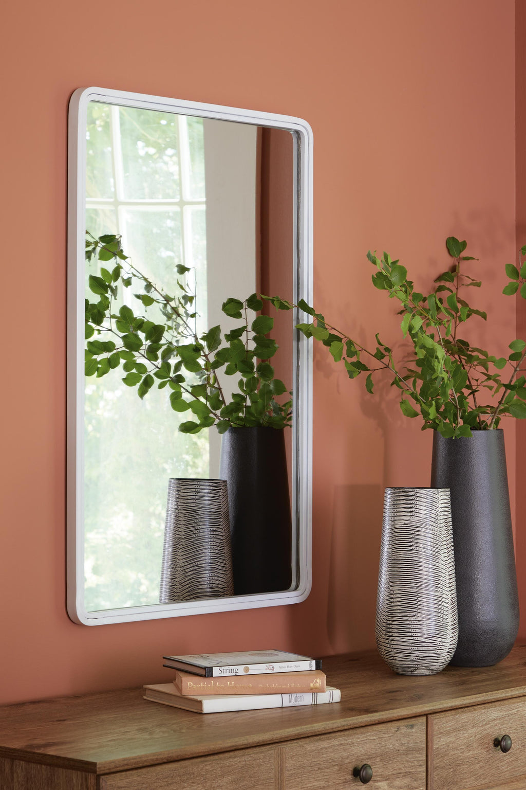Brocky Accent Mirror (White)