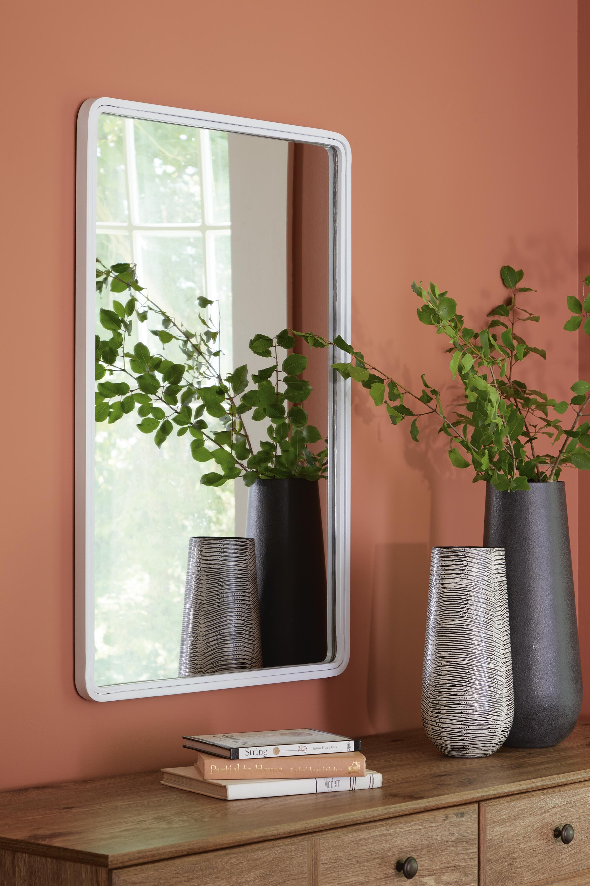 Brocky Accent Mirror (White)