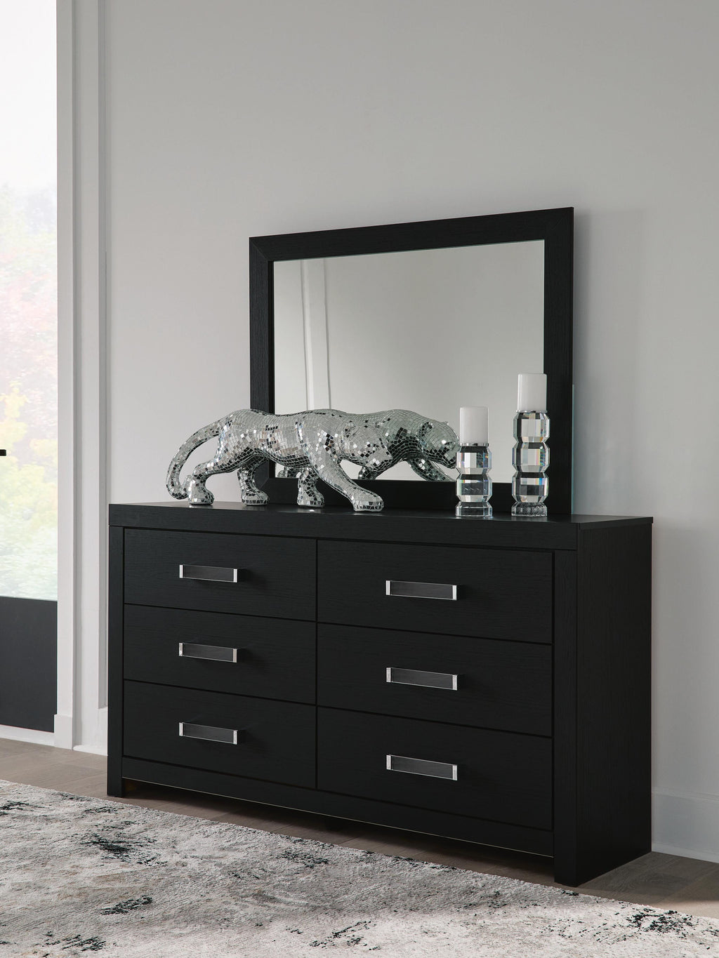 Maeling Dresser and Mirror (Black/Gray)