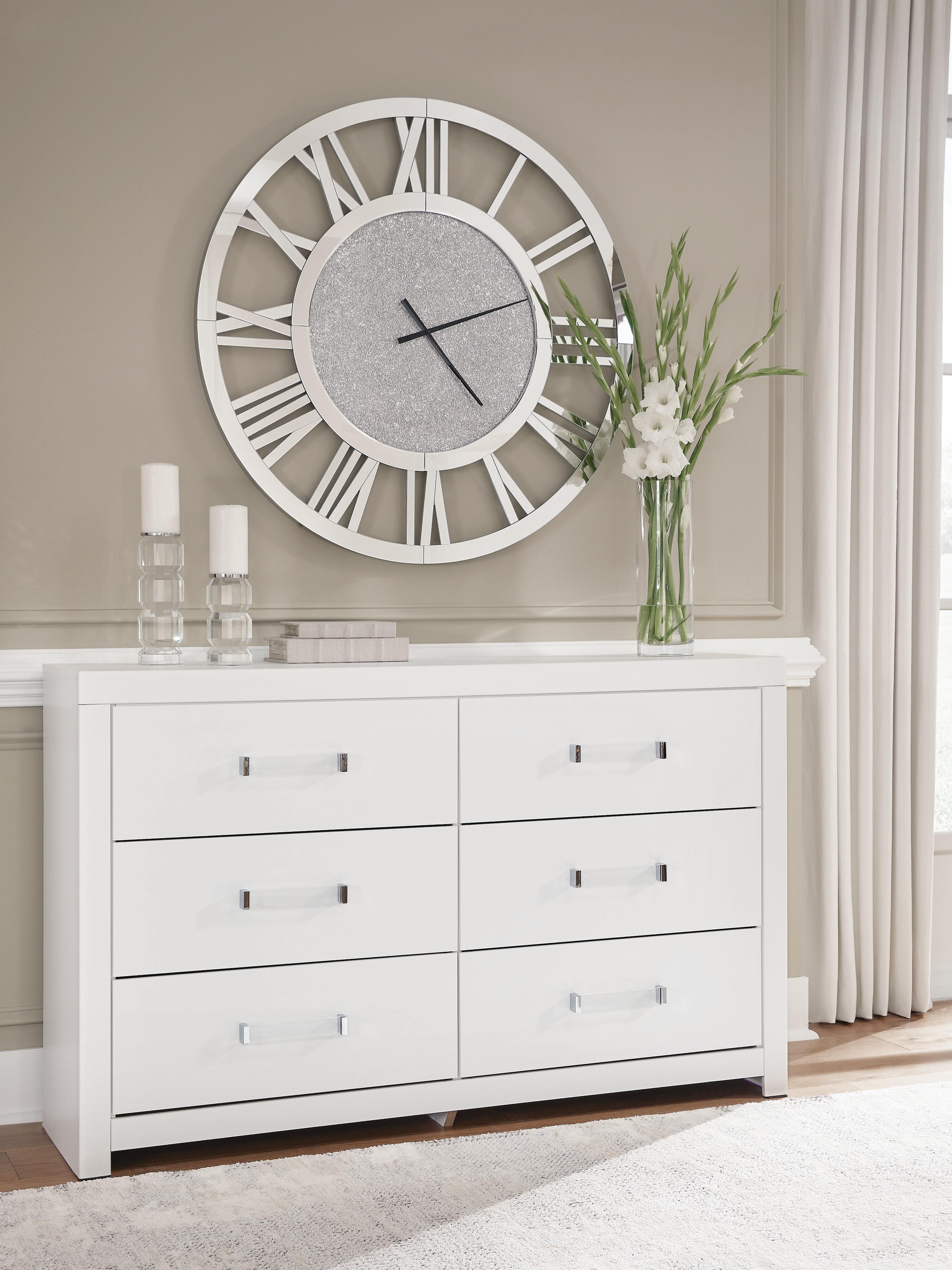 Maeling Dresser (White)