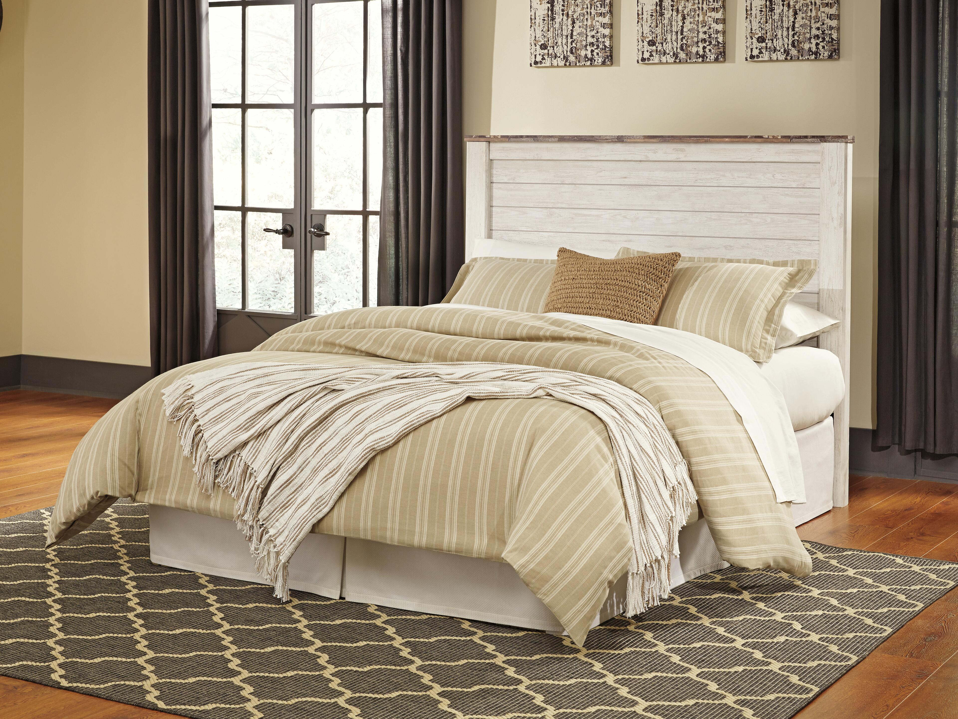 Willowton Panel Headboard (White)