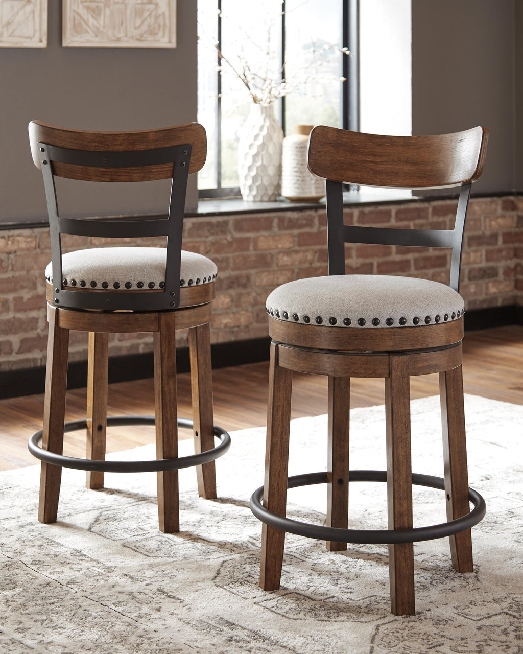 Valebeck Bar Stool