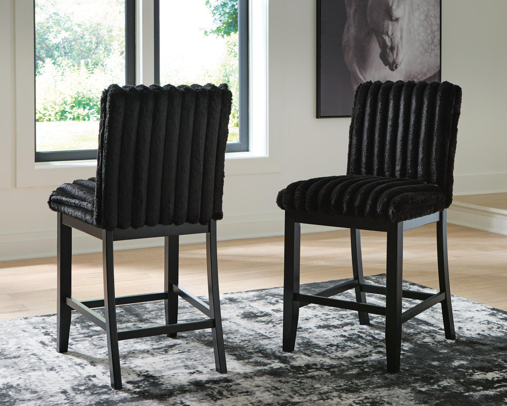 Mervannie Counter Height Dining Table and Barstools