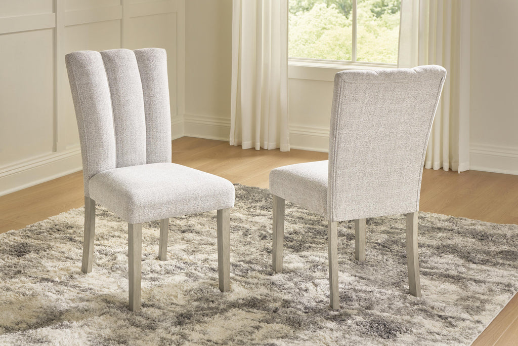 Larawyn Dining Table and Chairs