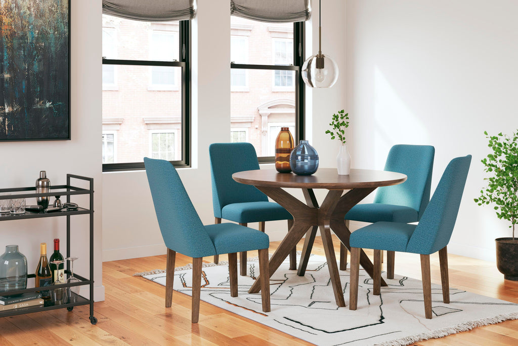 Lyncott Dining Table and 4 Chairs (Set of 5)