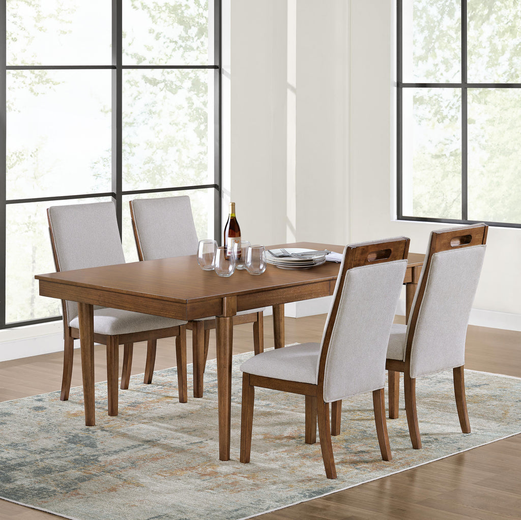 Lyncott Dining Extension Table and Chairs