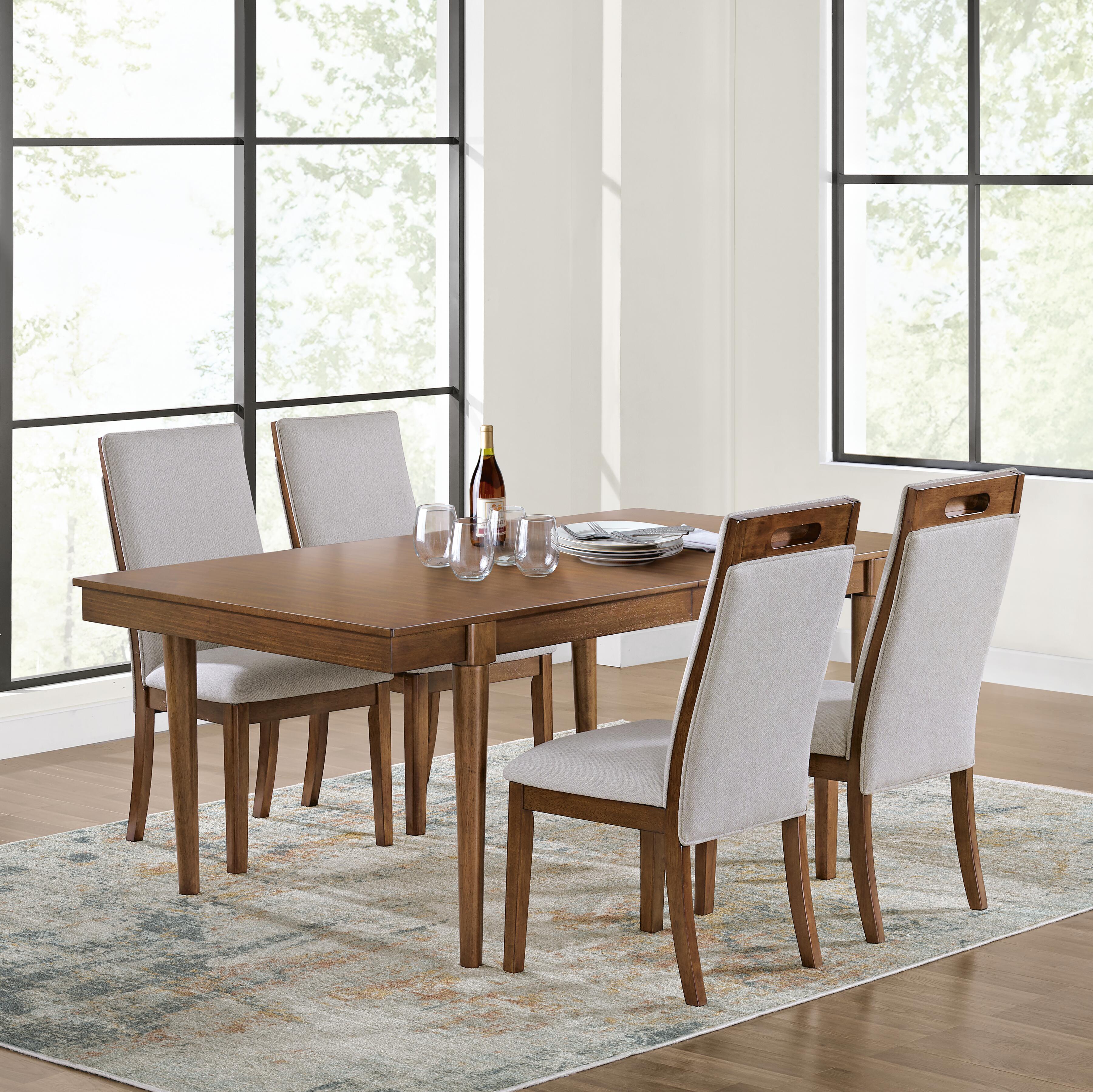 Lyncott Dining Extension Table and Chairs