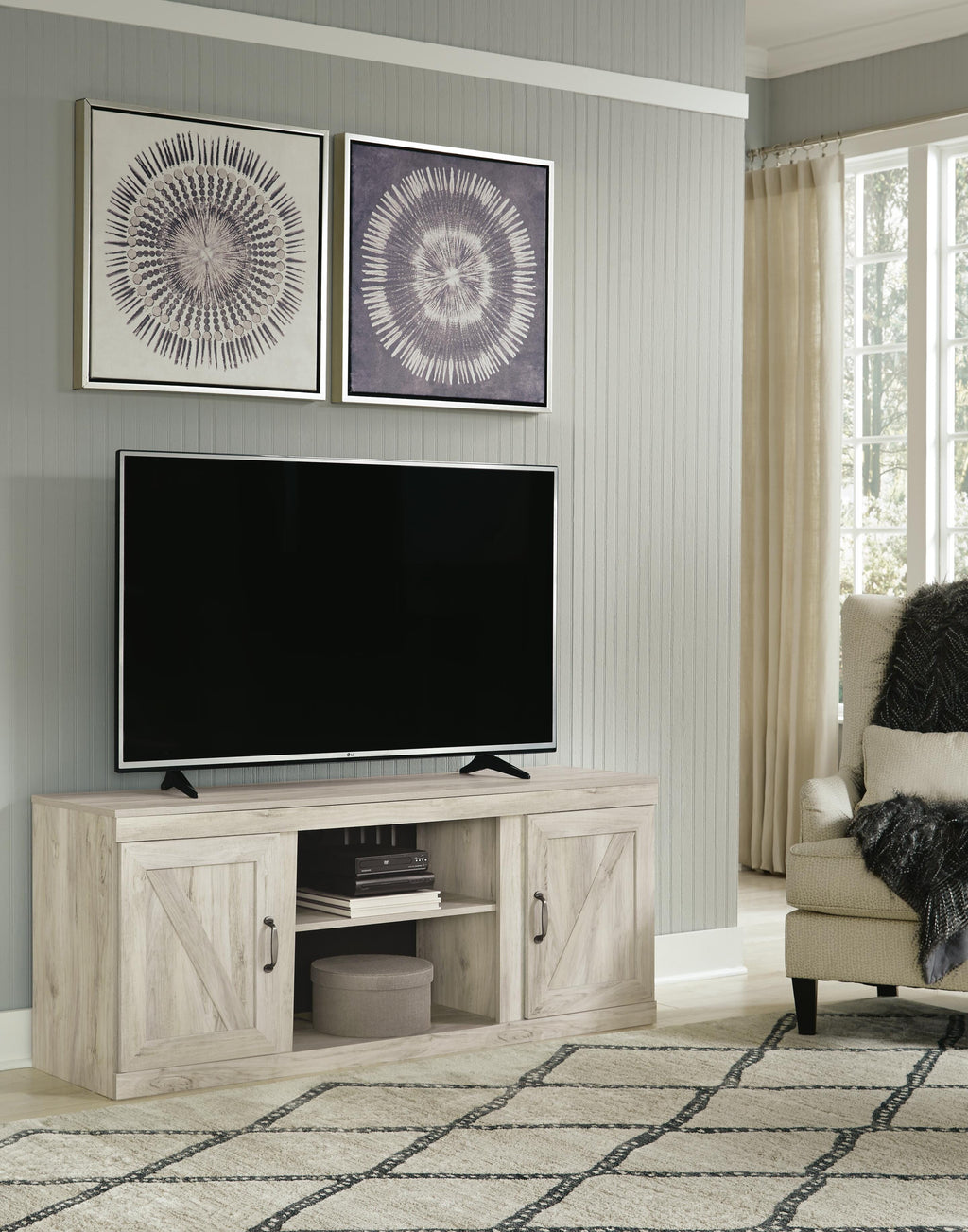 Bellaby 60" TV Stand