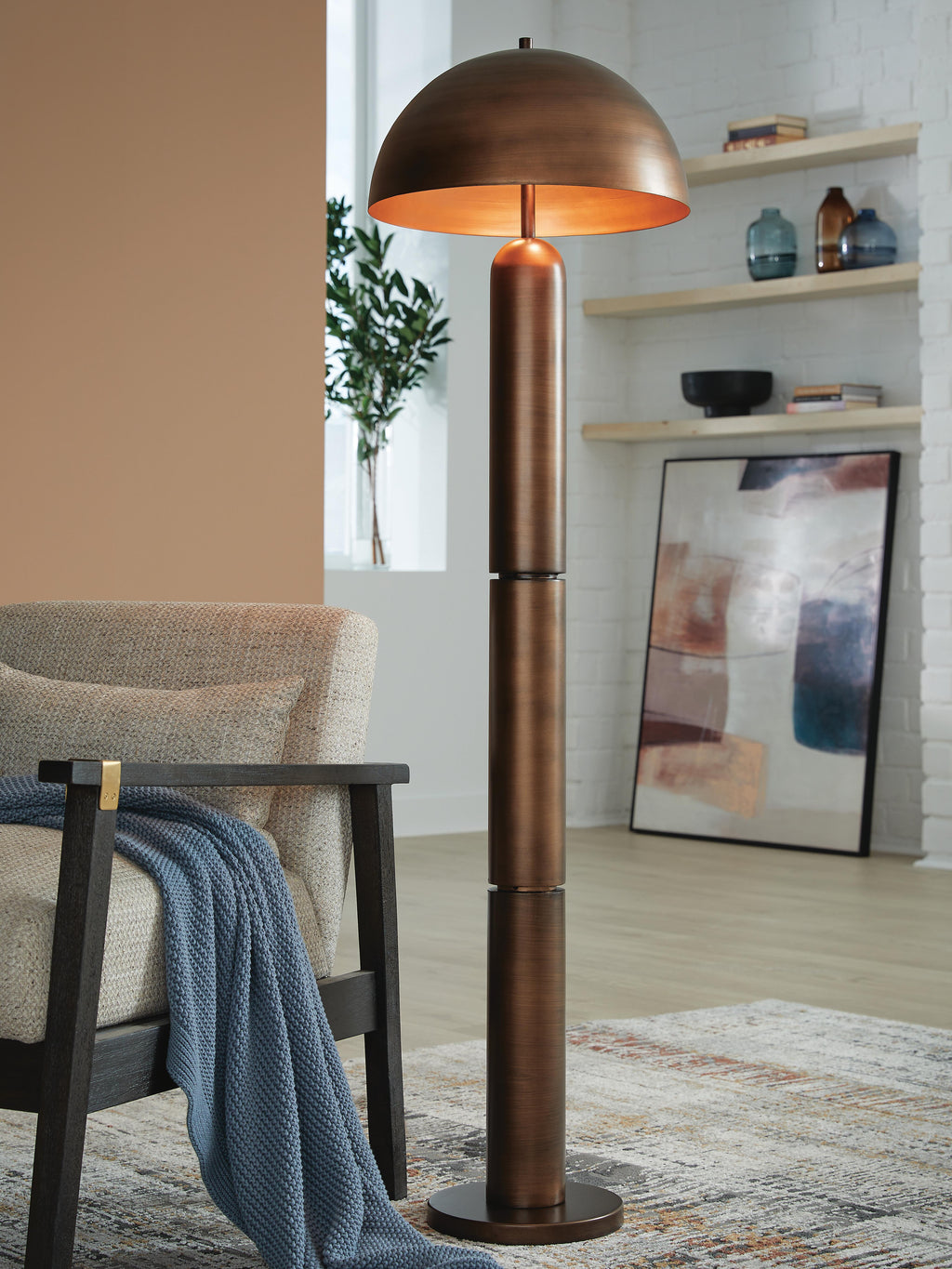 Wendfield Floor Lamp (Two-Tone)