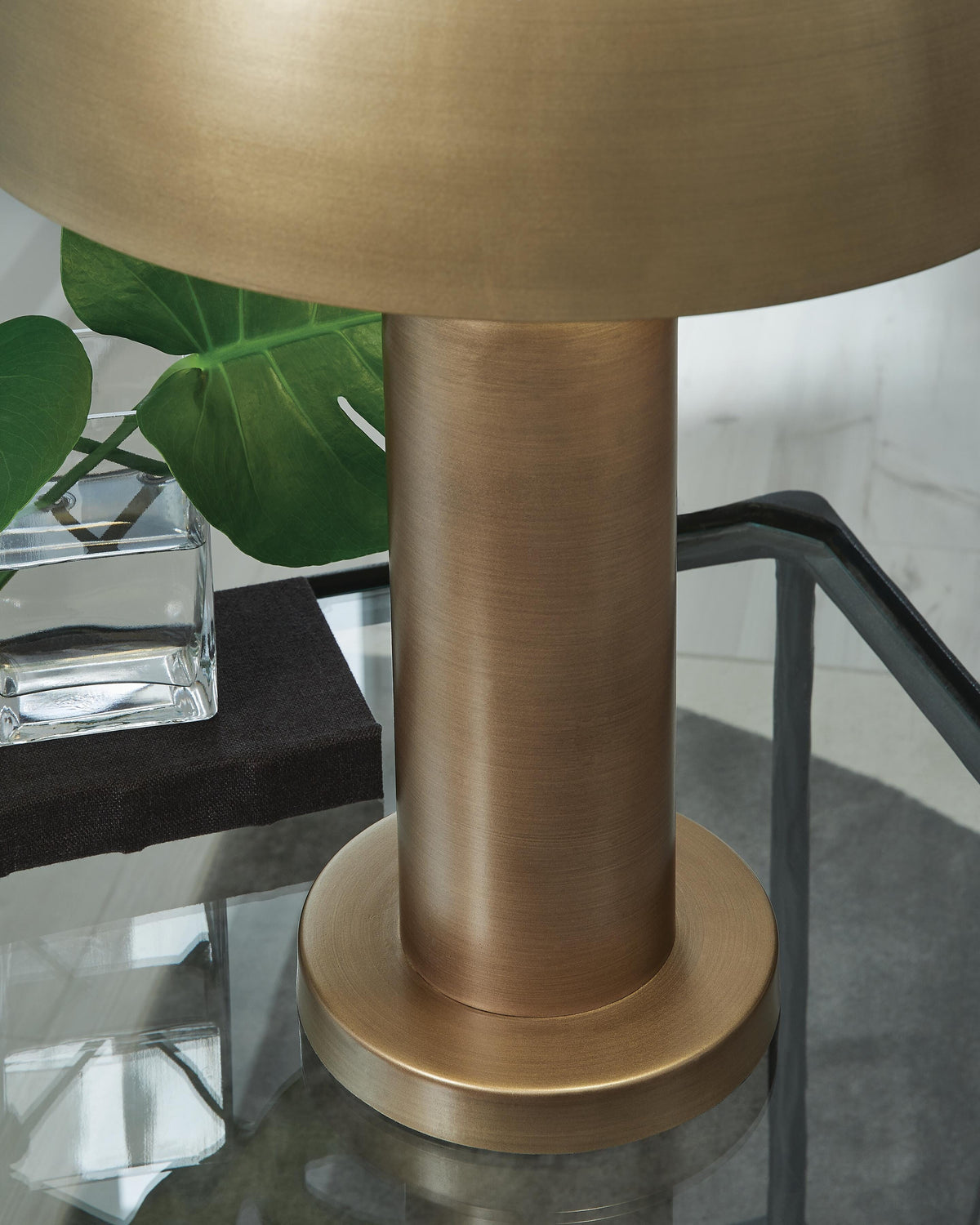 Wendfield Table Lamp, Antique Gold Finish