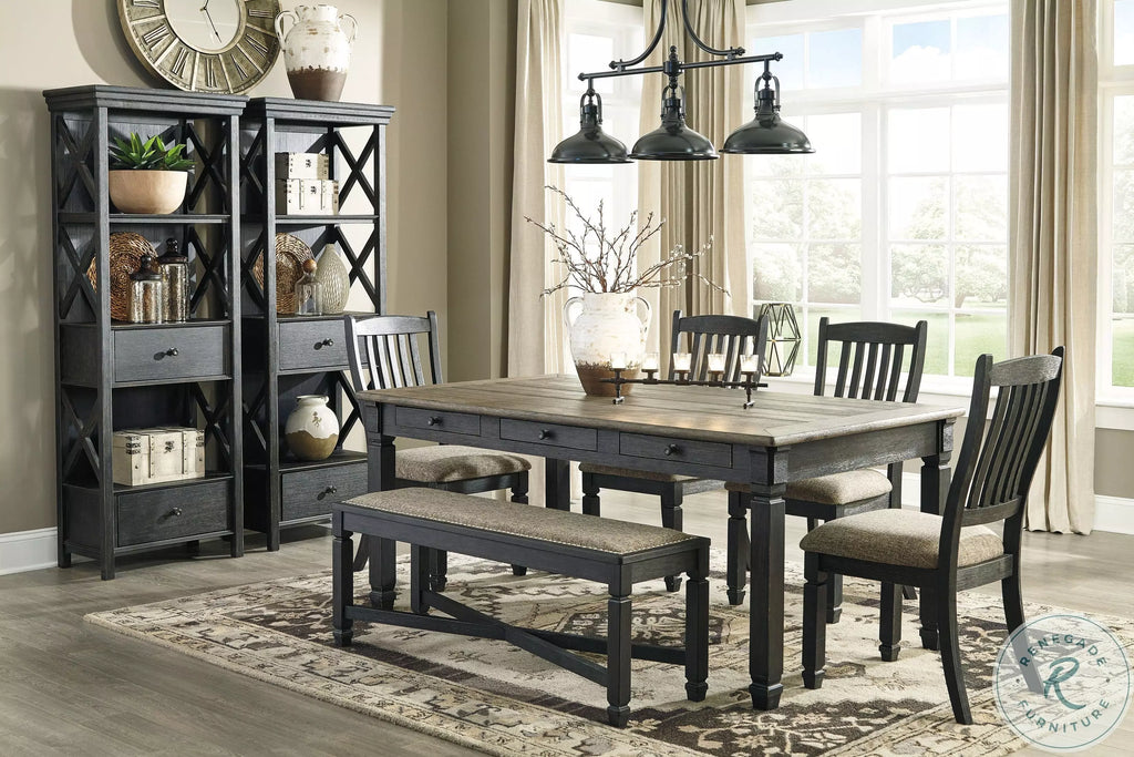 Tyler Creek Dining Table