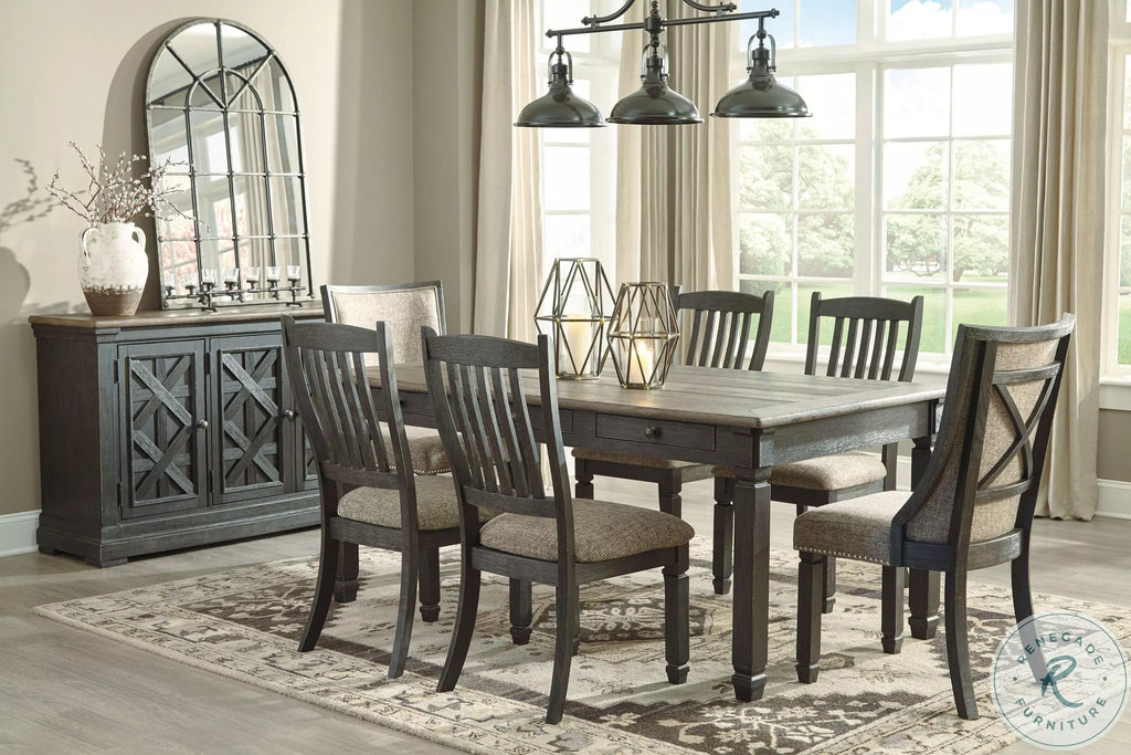 Tyler Creek Dining Table