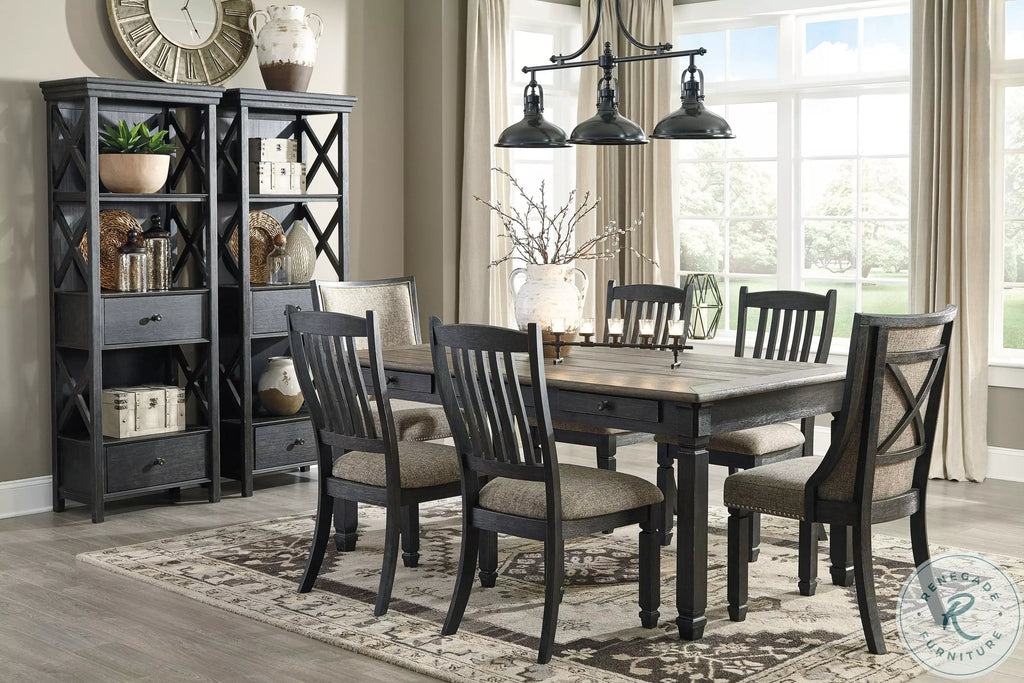 Tyler Creek Dining Table