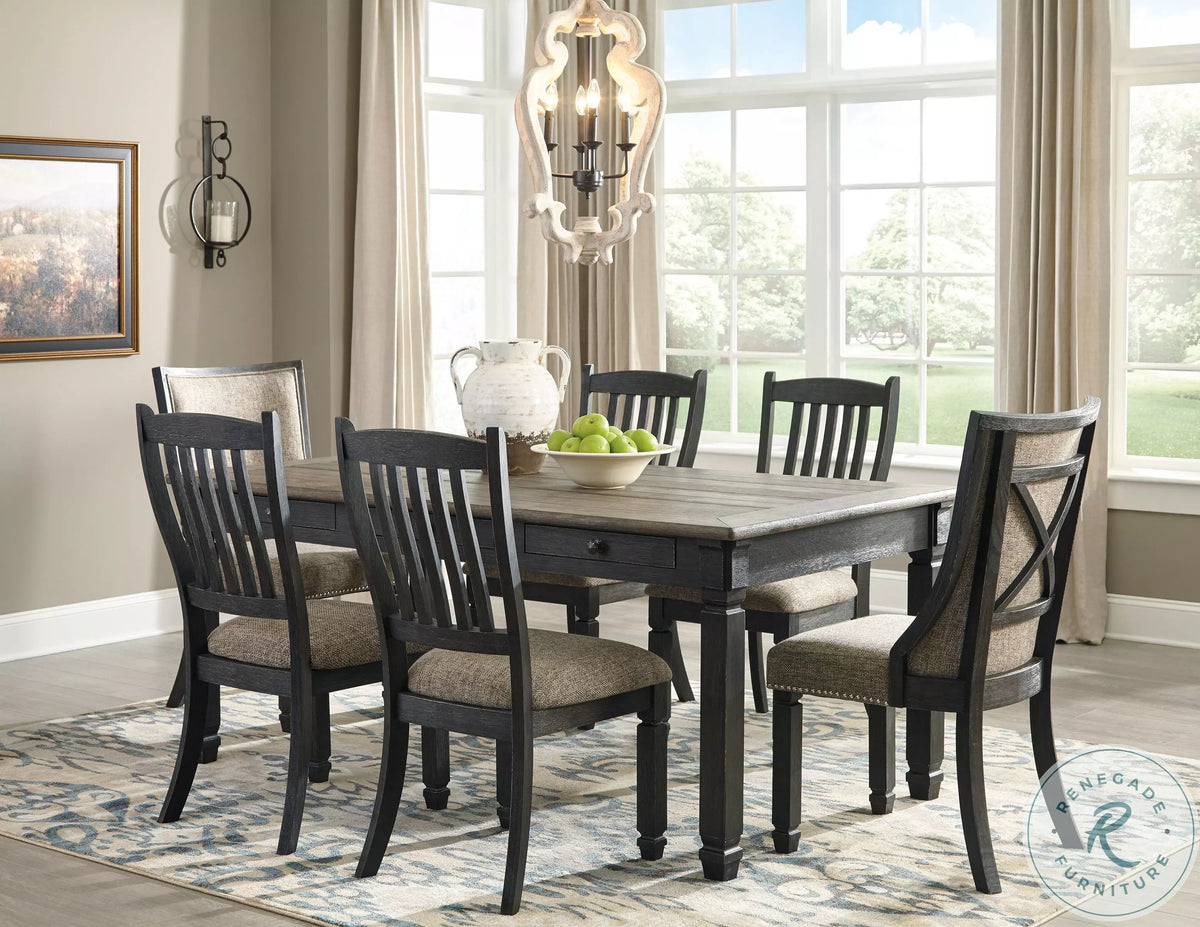 Tyler Creek Dining Table