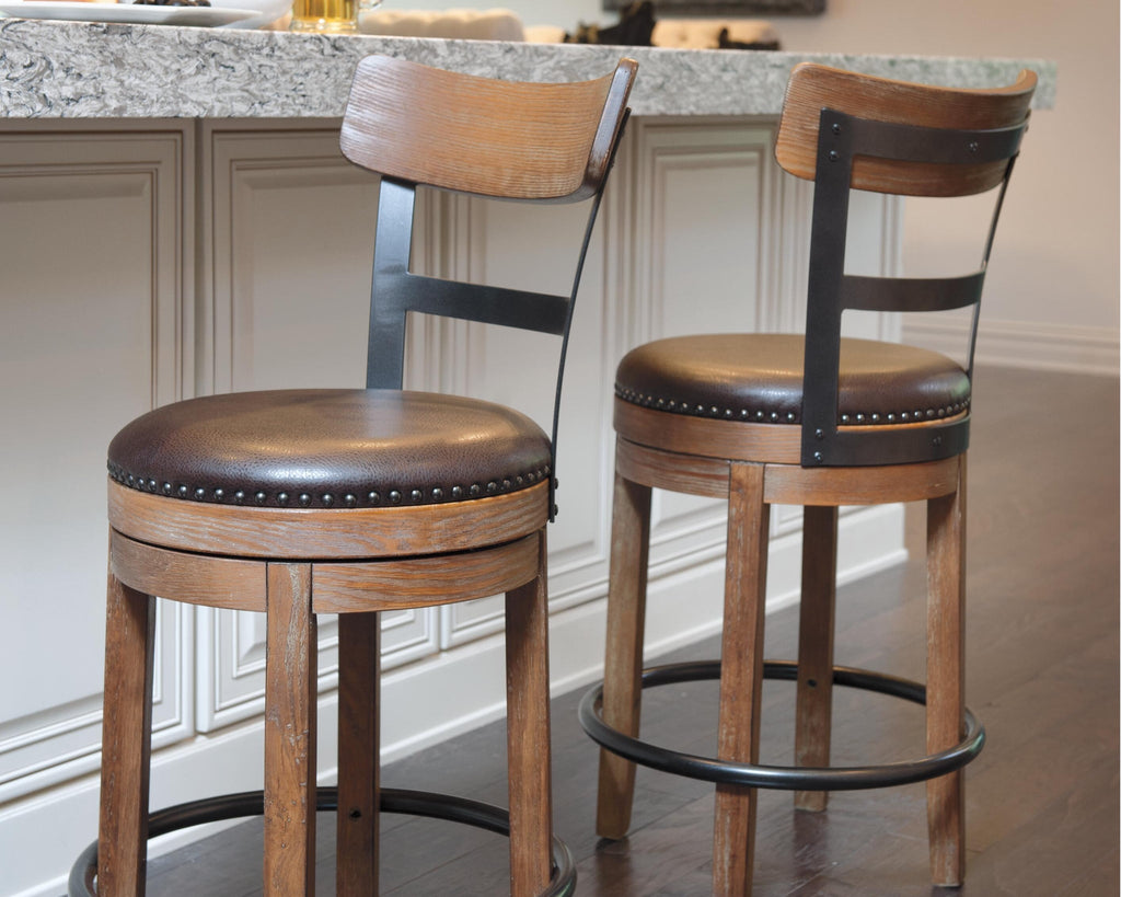 Pinnadel Bar Height Bar Stool