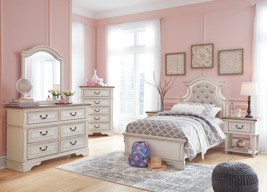Realyn Dresser and Mirror (White)