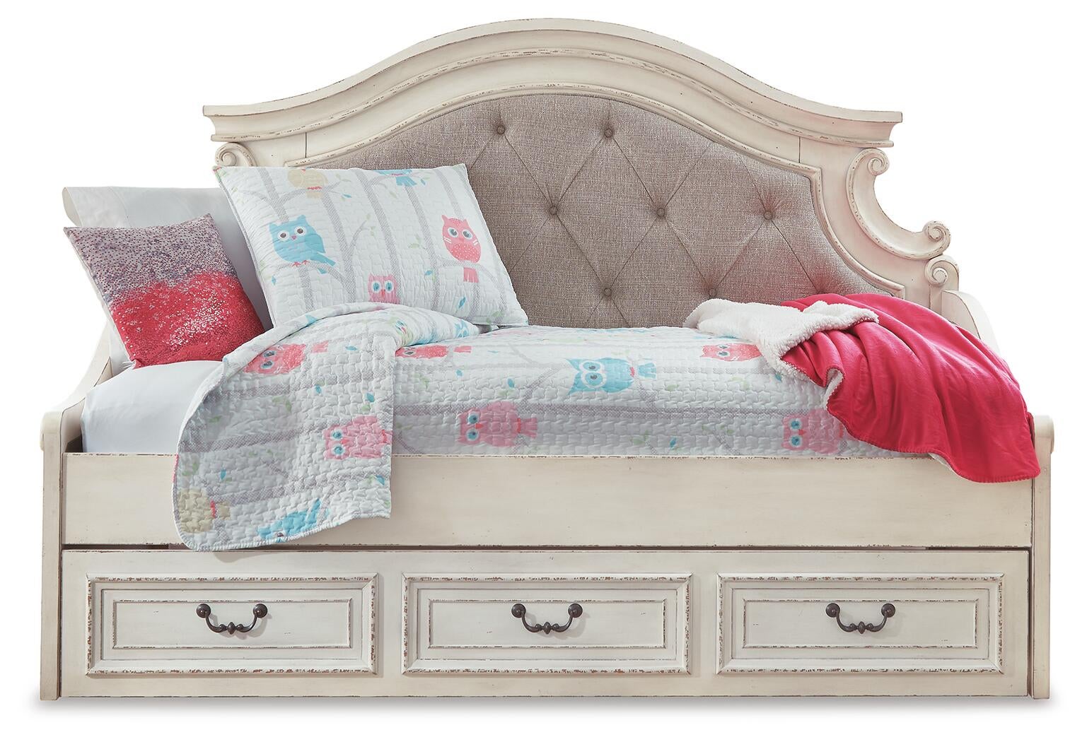 Realyn Day Bed