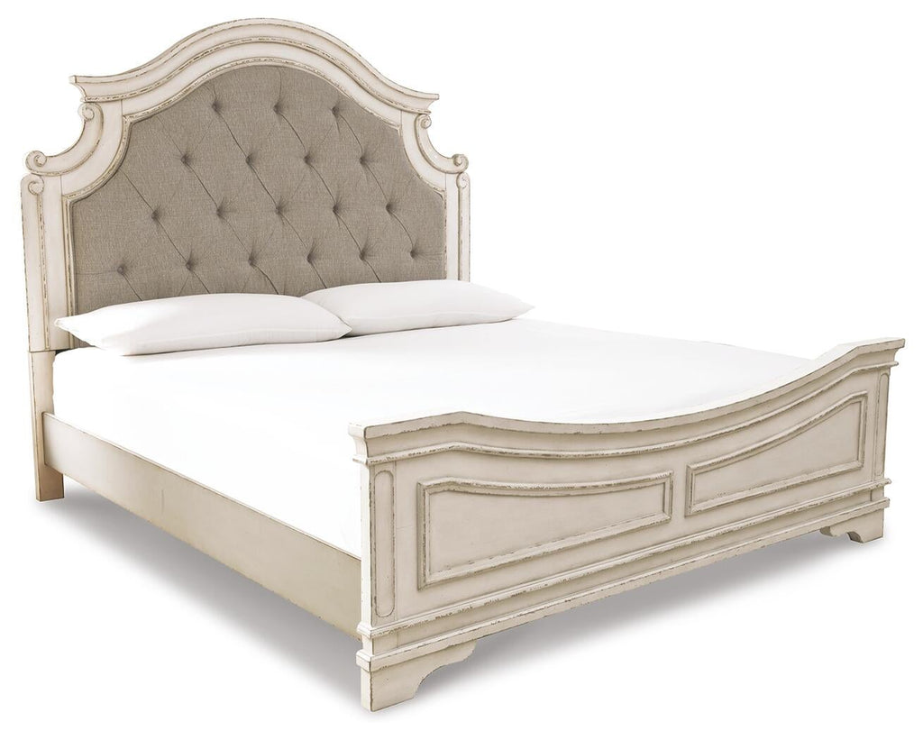 Realyn Panel Bed