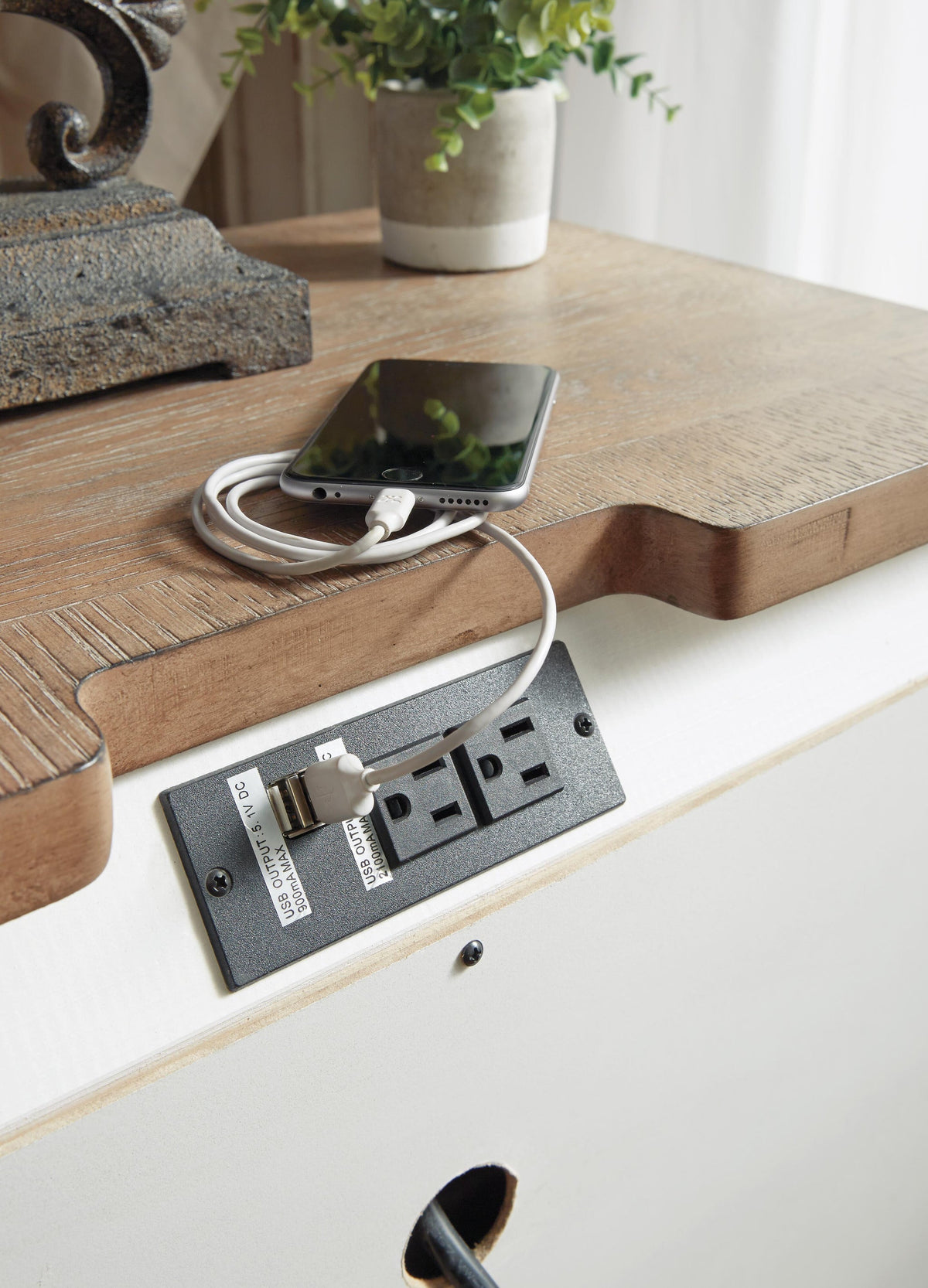 Realyn Nightstand