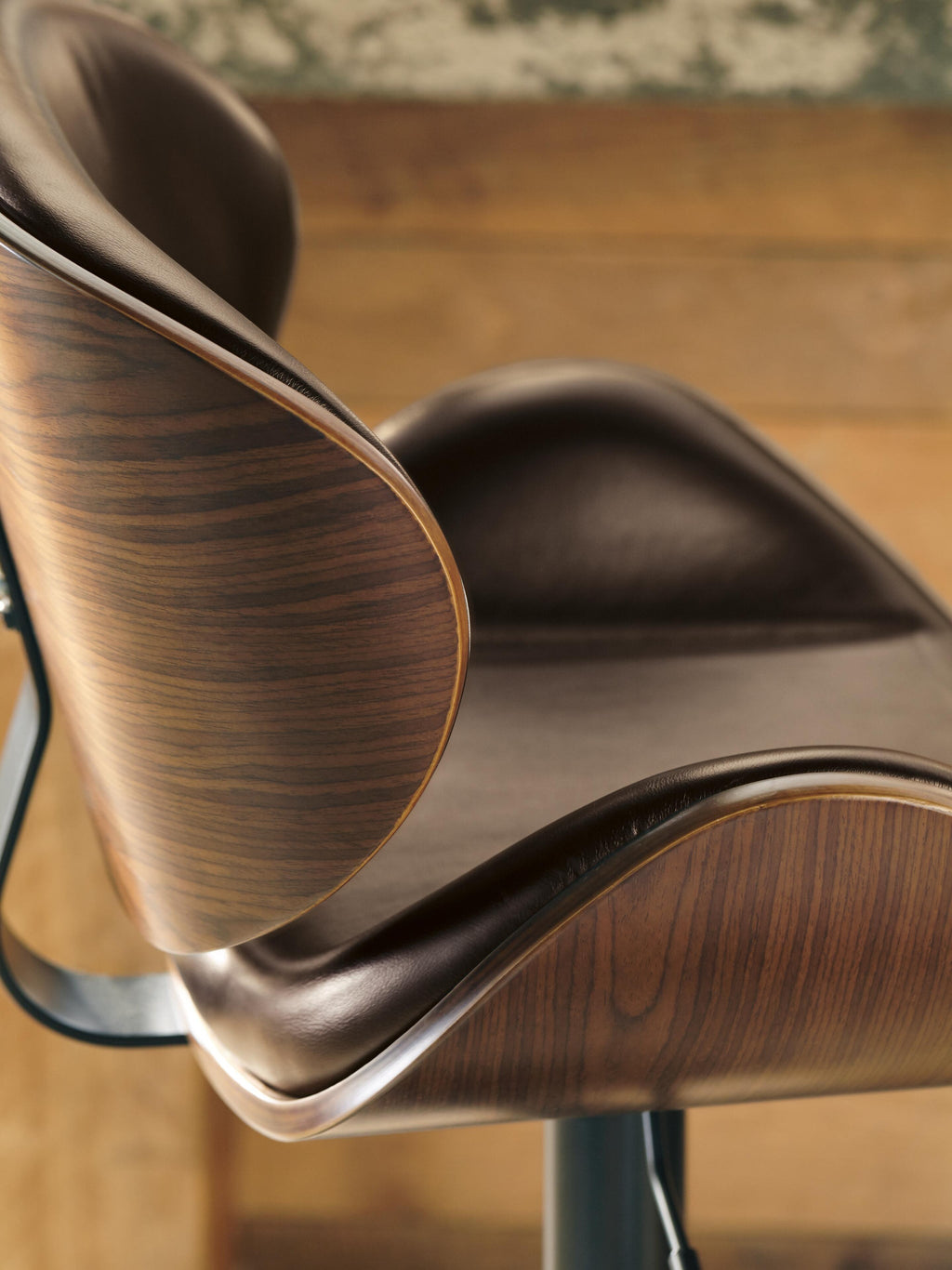 Bellatier Adjustable Height Bar Stool (Brown/Beige)