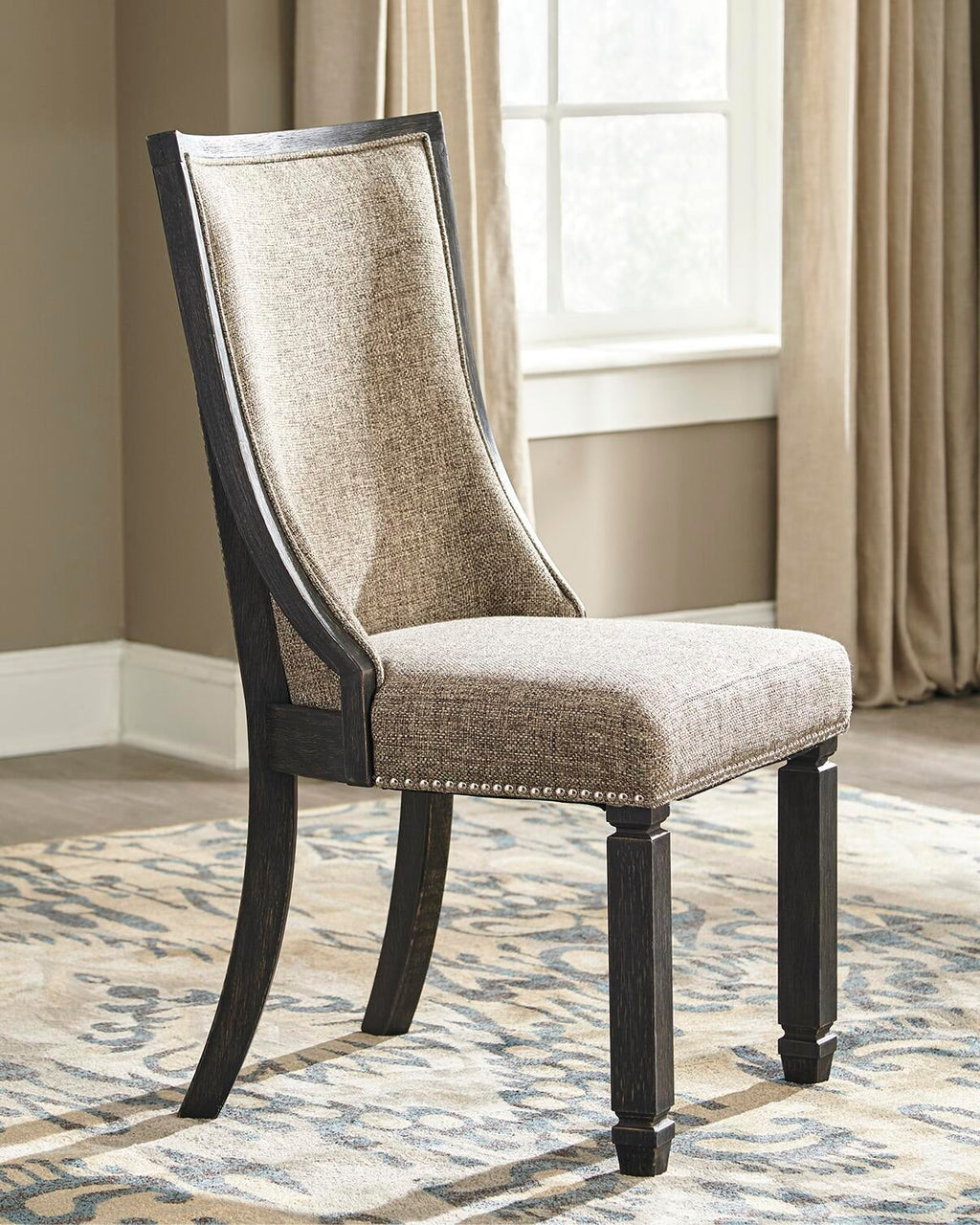 Tyler Creek Dining Table and Chairs