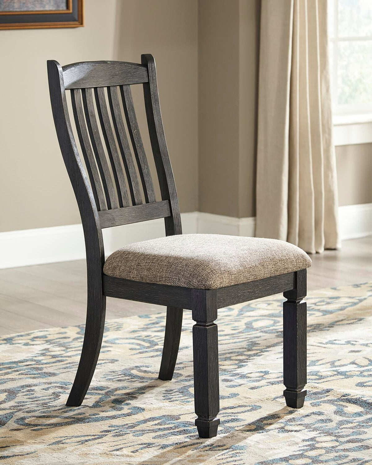 Tyler Creek Dining Table and Chairs