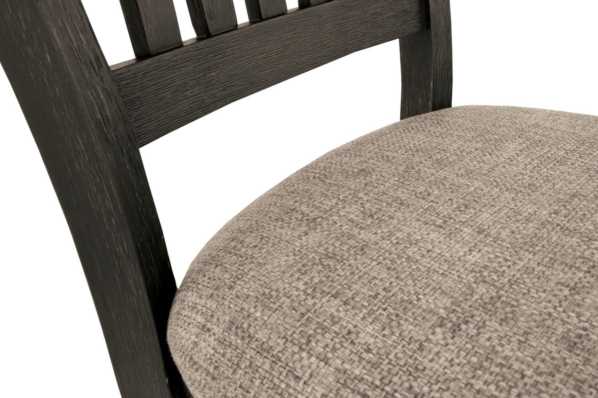 Tyler Creek Dining Table and Chairs