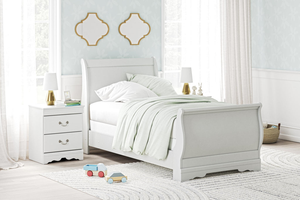 Anarasia Sleigh Bed