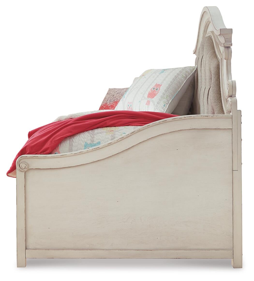 Realyn Daybed with 1 Large Storage Drawer