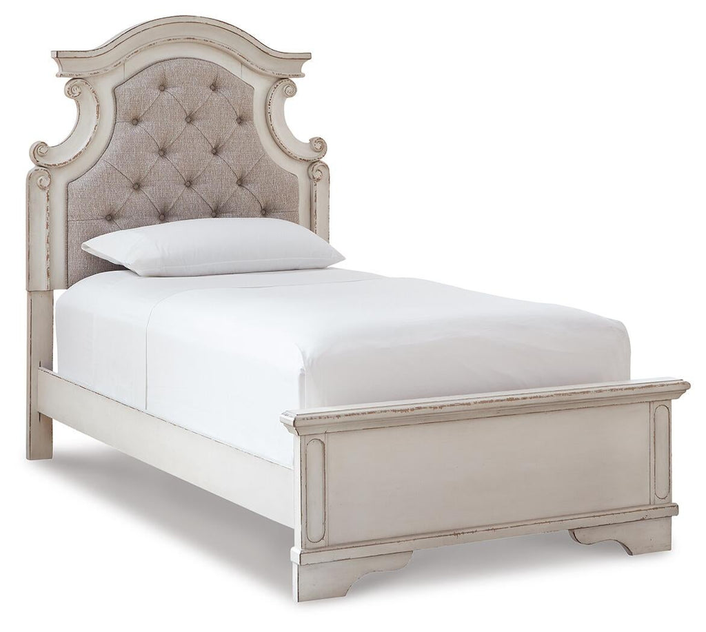 Realyn Upholstered Panel Bed