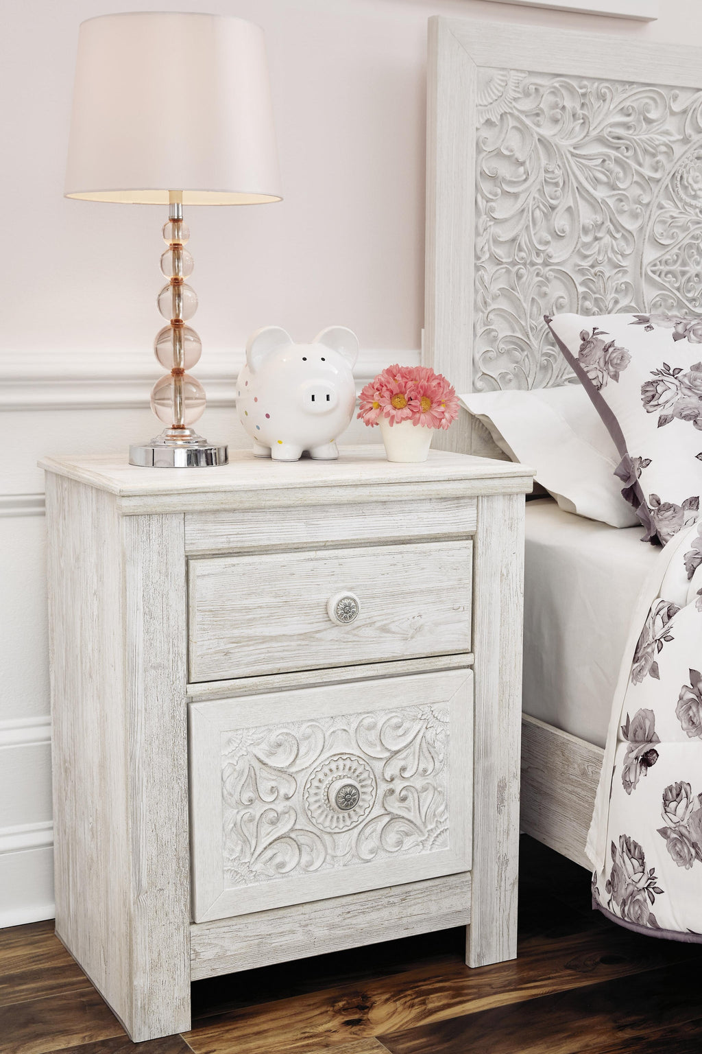 Paxberry Nightstand