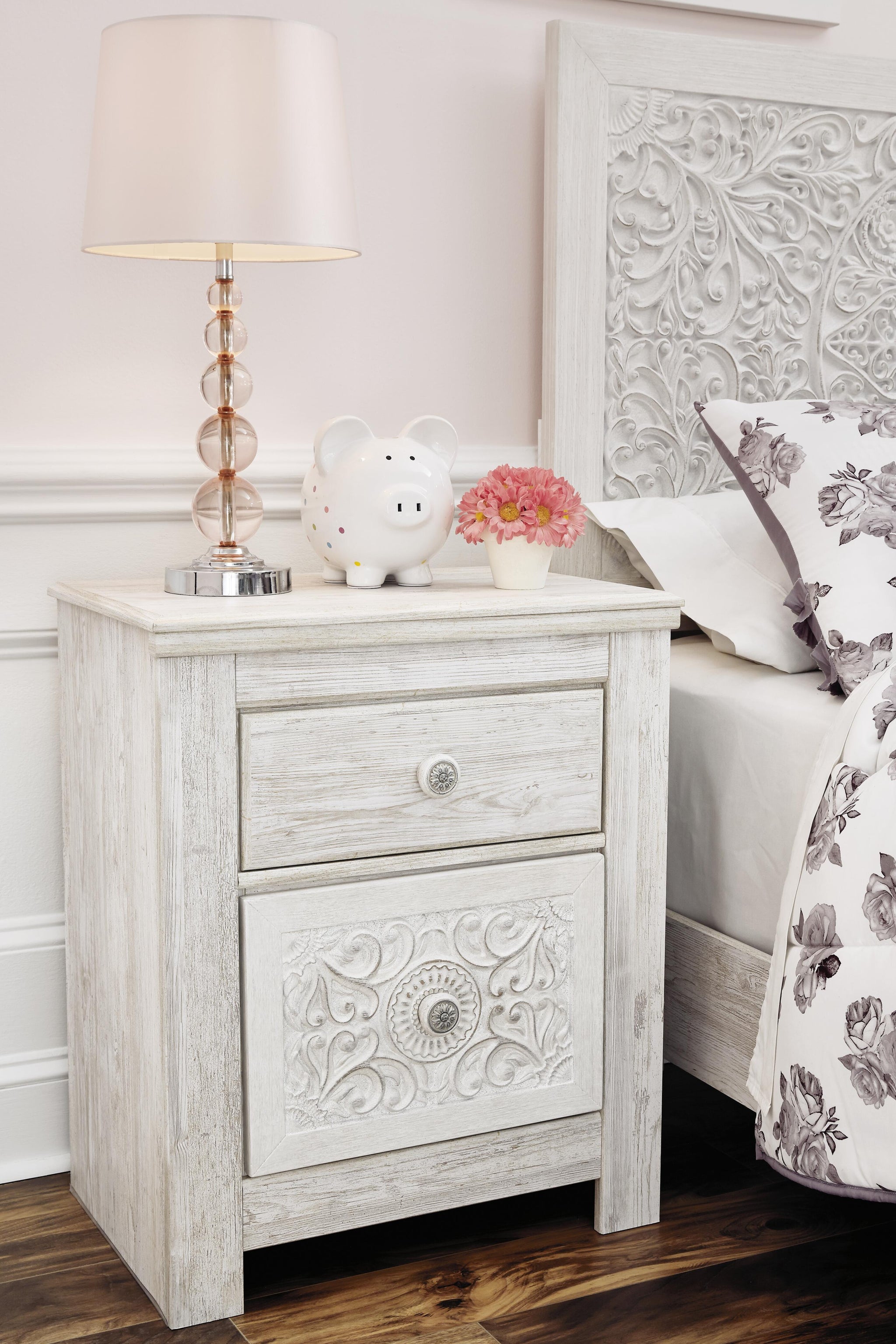 Paxberry Nightstand