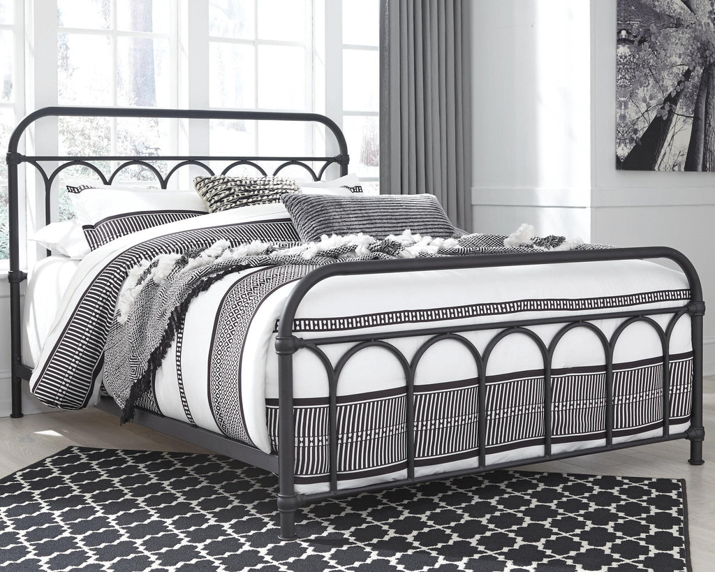 Nashburg Metal Bed
