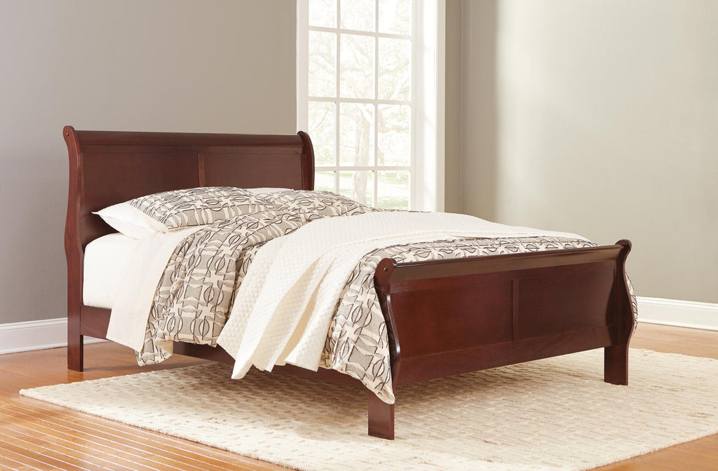 Alisdair Sleigh Bed