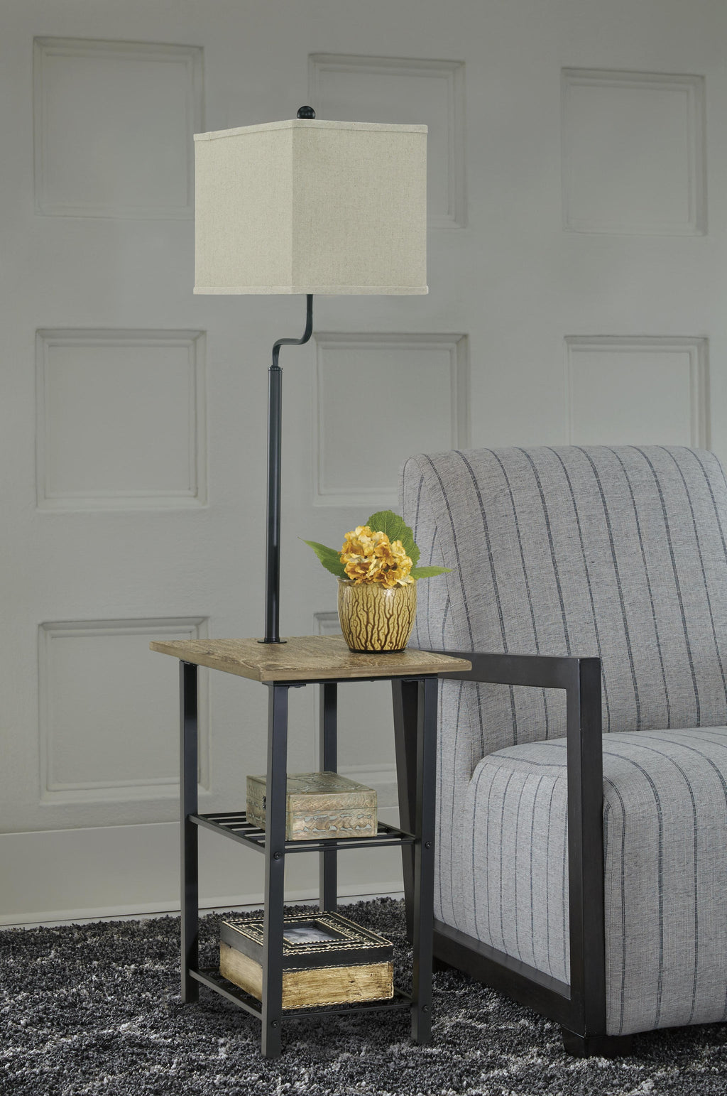 Shianne Floor Lamp