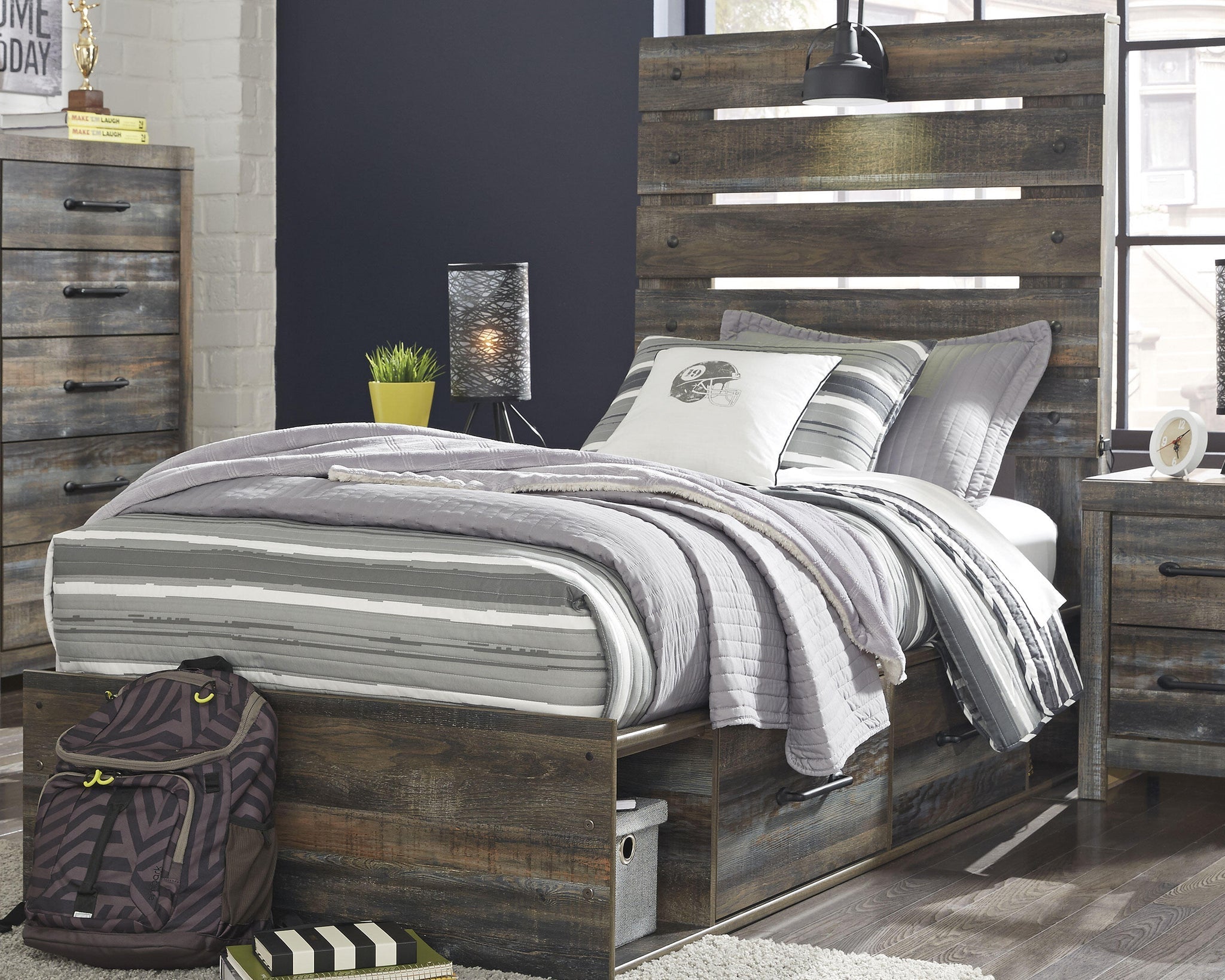 Drystan Panel Bed with 4 Storage Drawers