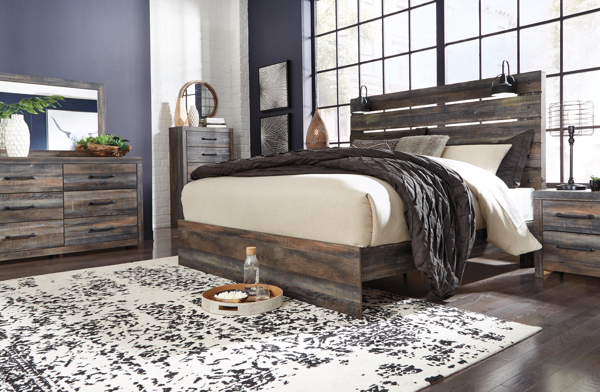 Drystan Panel Bed